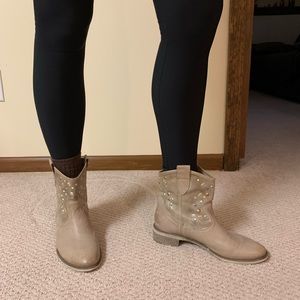 Badura leather studded booties